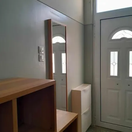 شقة Andreas & Eny's House