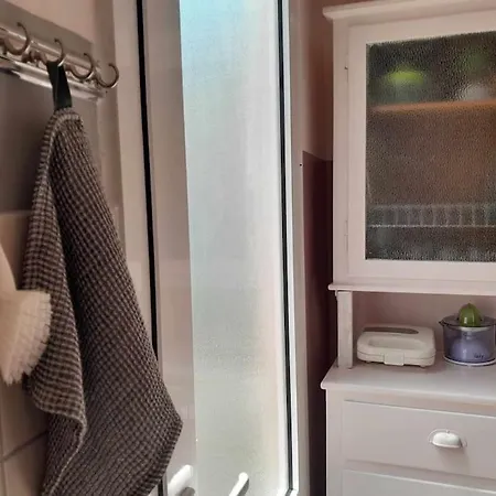 شقة Andreas & Eny's House
